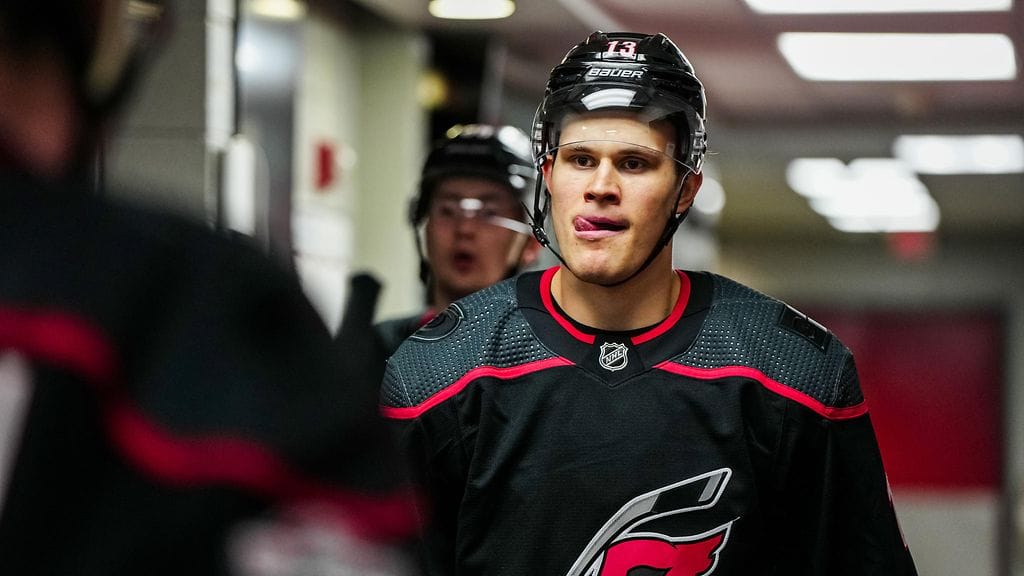 Jesse Puljujärvellä on edessään pitkä kuntoutus.