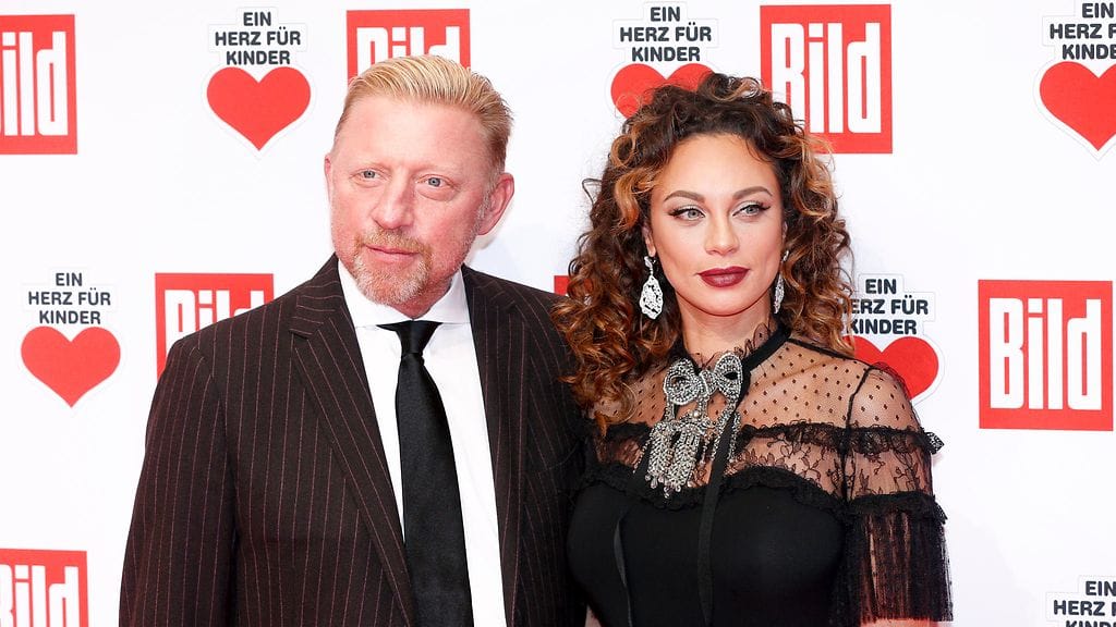 Tennislegenda Boris Beckerin ex-vaimo Sharlely Becker väittää Beckerin heittäneen hänet ja hänen 8-vuotiaan lapsensa ulos.