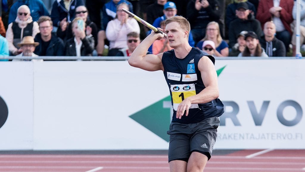 Oliver Helander jätti kisan kesken Oulussa.