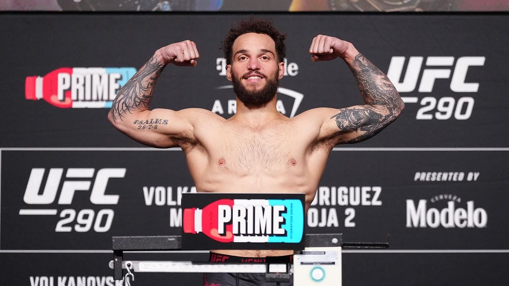 Harrell ehti jo punnitukseen, mutta ottelu ei toteutunut.