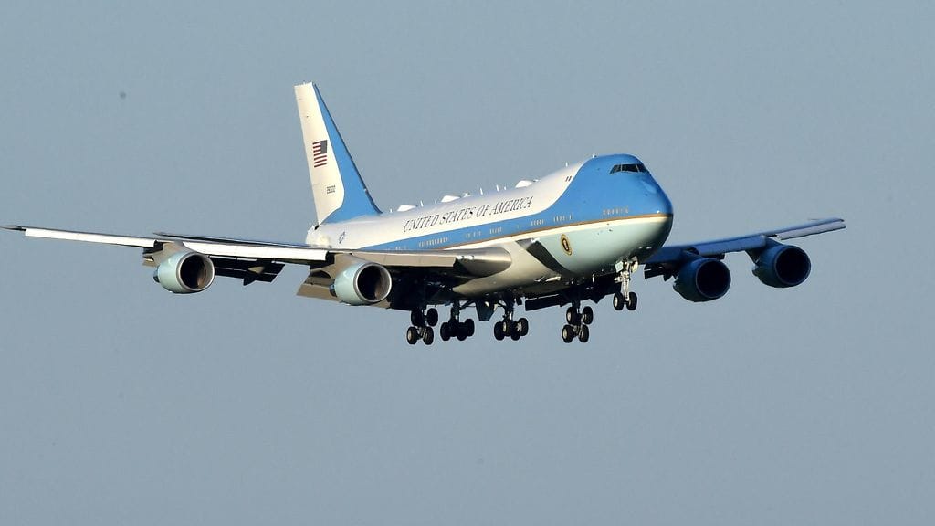 Yhdysvaltain presidentti saapuu keskiviikkona Suomeen. Kuvassa Air Force One.