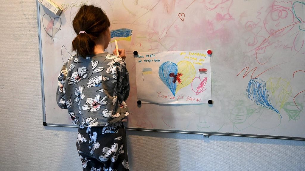 Liki 8 000 ukrainalaista on hakenut kotikuntaa Suomesta. Kuvituskuva Nihtisillan vastaanottokeskuksesta Espoosta maaliskuussa 2022.