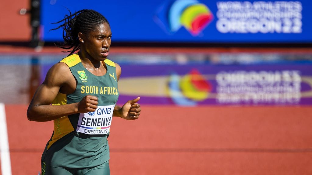 Caster Semenya juoksemassa Eugenen MM-kisoissa heinäkuussa 2022.