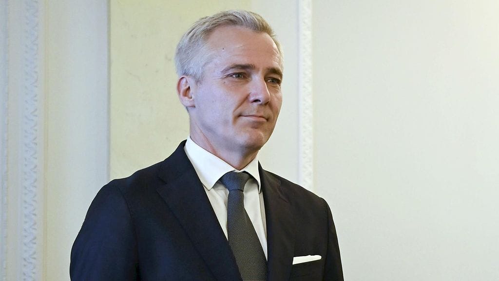 Anders Adlercreutz ottaa opetusministeri Anna-Maija Henriksonin paikan.