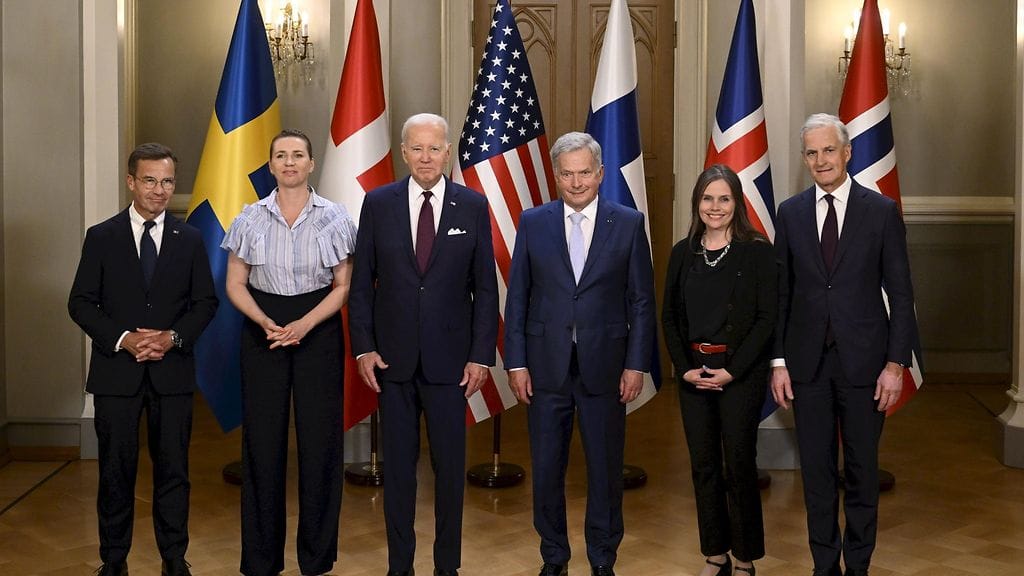 LK Pohjoismaiden pääministerit + biden