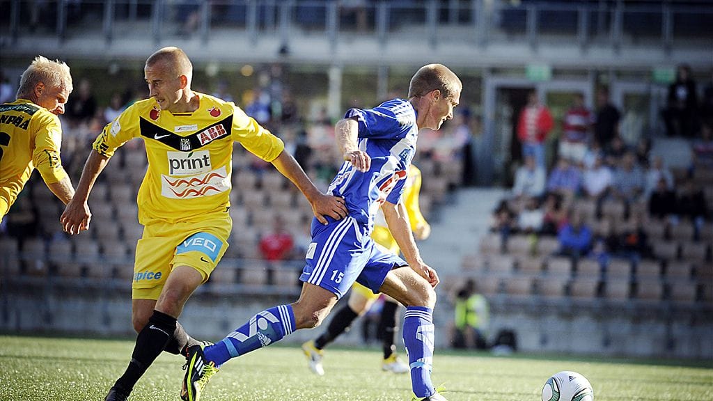 VPS:n Antti Uimaniemi ja HJK:n Akseli Pelvas