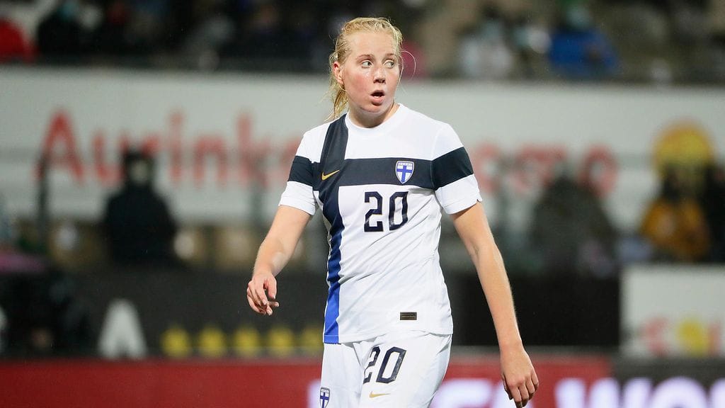 Eveliina Summanen (arkistokuvassa) iski Suomen avausmaalin.