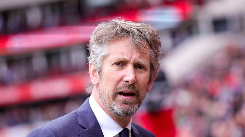 Edwin van der Sar siirrettiin Kroatiasta tehohoitoon Hollantiin.