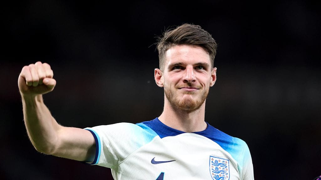 Declan Rice siirtyy West Hamista Arsenaliin maailmanhistorian toiseksi kalleimpana englantilaispelaajana.