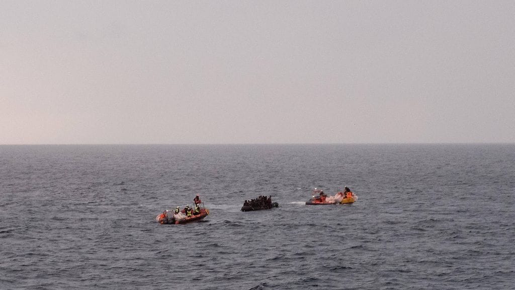 Arkistokuva: Siirtolaisten pelastusoperaatio Välimerellä tammikuussa 2023.