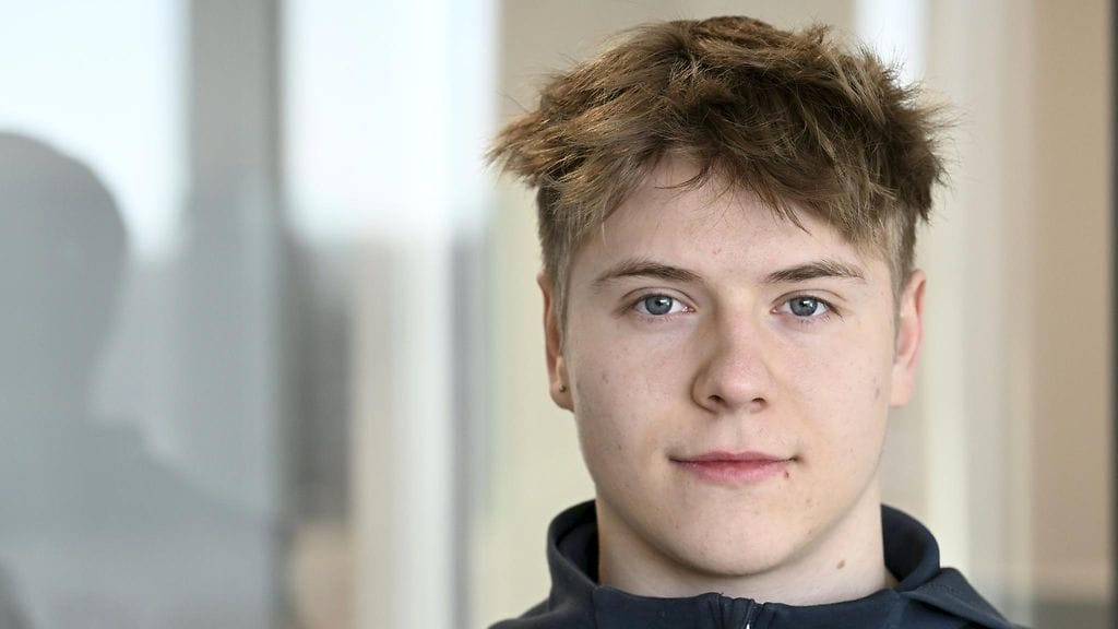 Akseli Karsikas suuntaa Yhdysvaltoihin opiskelemaan ja voimistelemaan.