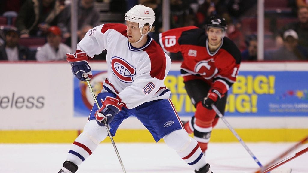 Niinimaa pelasi 800 NHL-ottelua pitkällä urallaan Pohjois-Amerikassa. Kuva Montreal Canadiensin paidasta joulukuussa 2006.