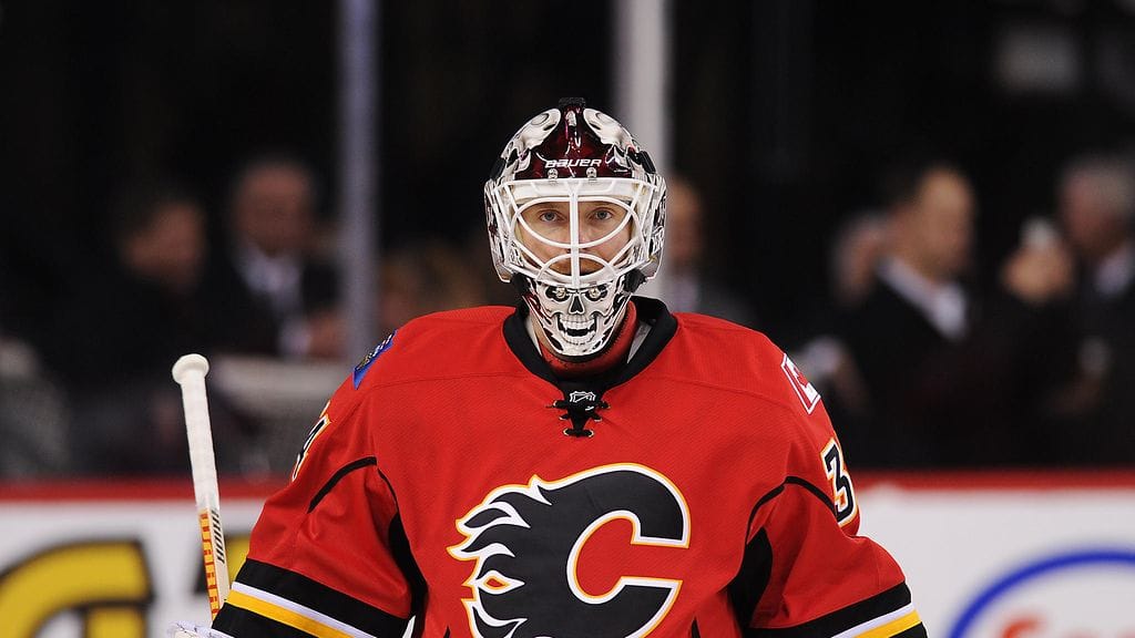 Miikka Kiprusoffin paita nousee Calgary Flamesin kotihallin kattoon.