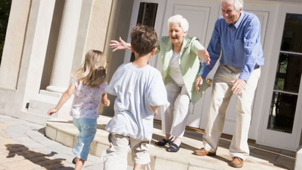 19 prosentilla alaikäisistä lapsista on kaksi isovanhempaa. Kuvituskuva.