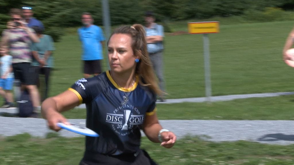 Kristin Tattar on frisbeegolfin virolaissuuruus – heittää suosikkina Nokialla: ”Tästä tilanteesta unelmoin