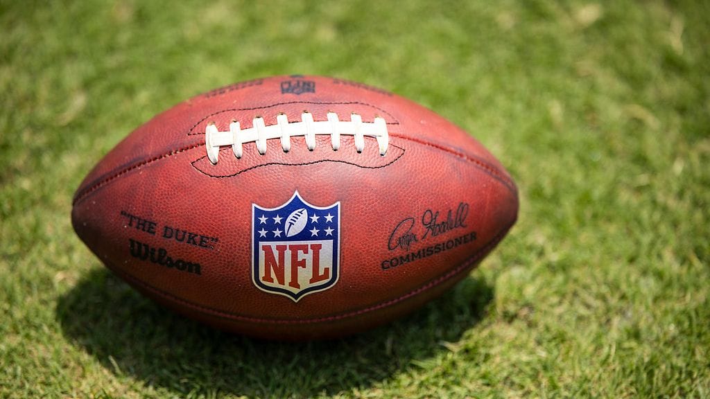 Kevin Maxen tuli kaapista ulos ensimmäisenä miesvalmentajana Yhdysvaltojen ammattilaissarjoissa.