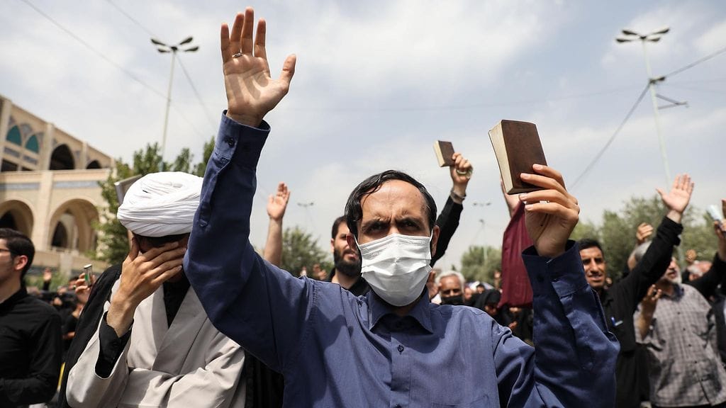 Irakissa ja Iranissa on ollut laajoja protesteja Ruotsin torstaisen koraanin polttamisella uhkailun johdosta.