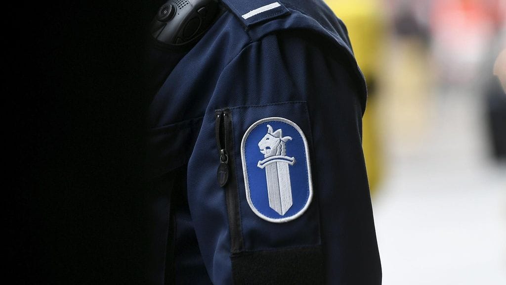 Helsingin poliisi sai iltakahdeksan aikaan hälytyksen puukotuksesta Pohjois-Haagassa.