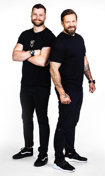 amazing_race_suomi_janne_lehtonen_ja_robin_hendry_01_kuvaaja_mojo_erametsa