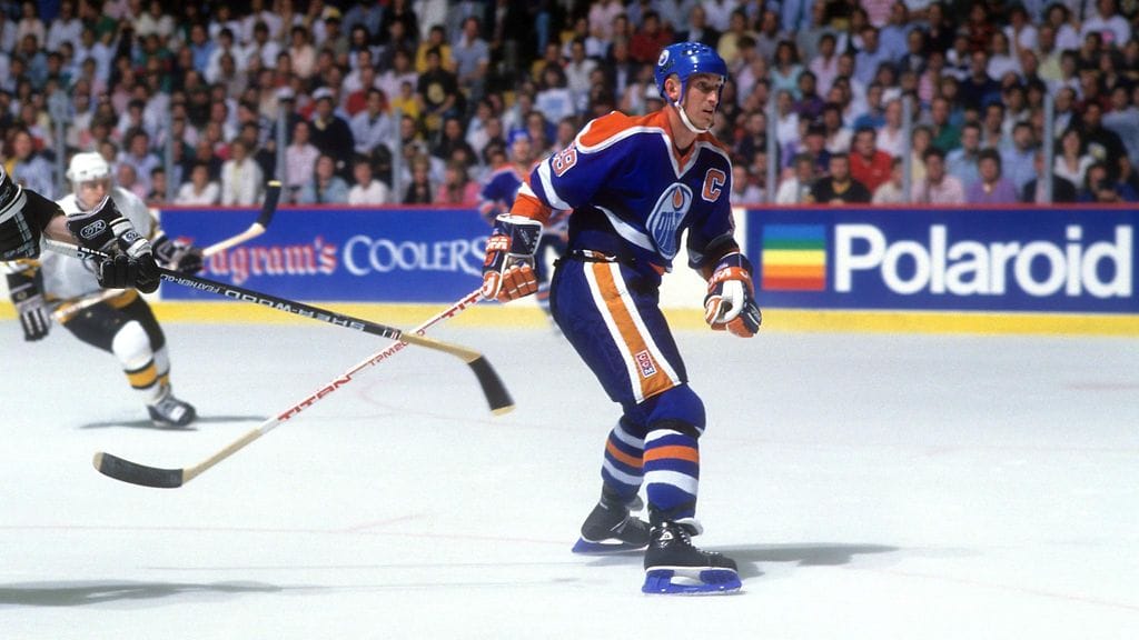 Wayne Gretzky ja Titan-maila tämän viimeisellä kaudella Edmontonissa vuonna 1988.