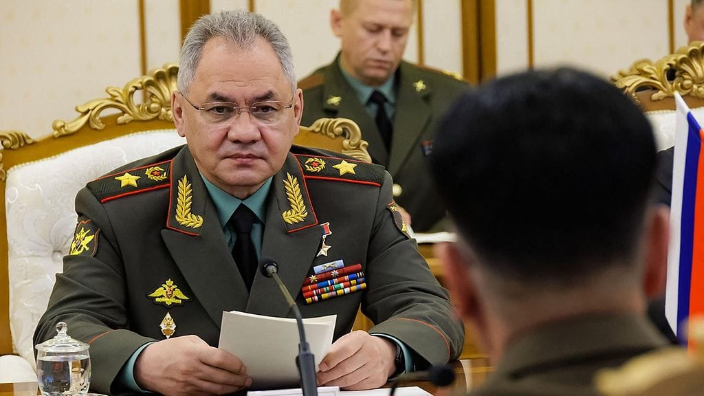 Kuvassa Venäjän puolustusministeri Sergei Shoigu tapaa Pohjois-Korean puolustusministerin Kang Sun Namin Pjonjangissa 26. heinäkuuta 2023. AFP PHOTO/Russian Defence Ministry/handout.