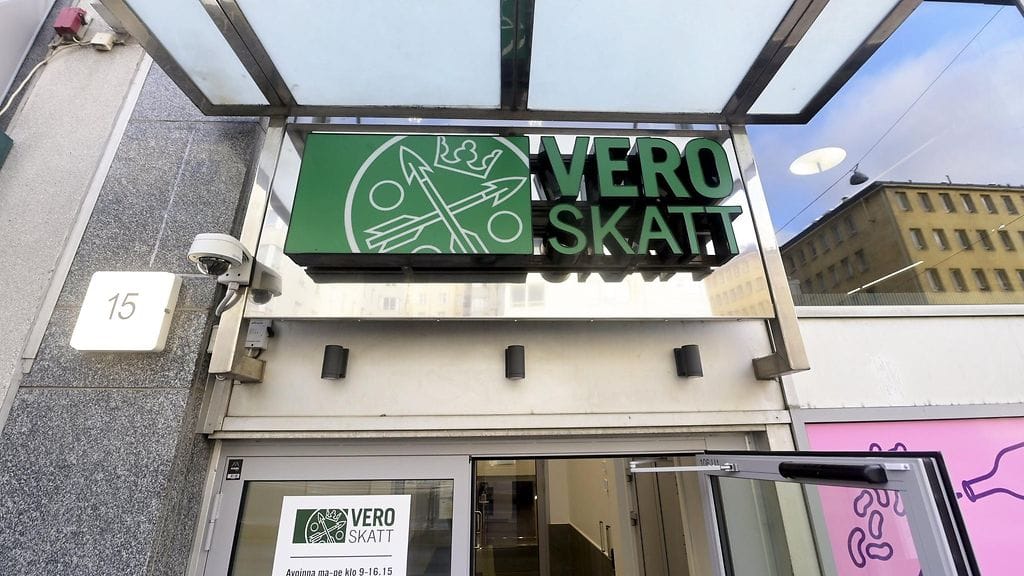 Julkisissa verotiedoissa eivät näy yksittäisen henkilön kaikki tulot. Esimerkiksi mahdolliset verovapaat etuudet ja pääomatulojen verovapaat osuudet jäävät julkisten verotietojen ulkopuolelle.