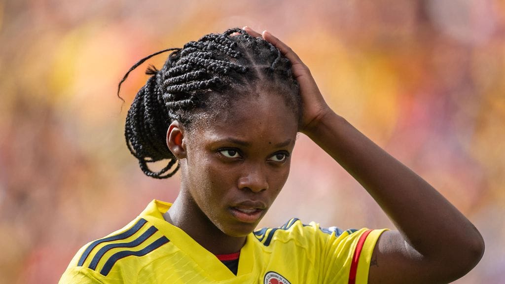 Linda Caicedon, 18, saama kohtaus huolestutti Kolumbian MM-joukkueen harjoituksissa.