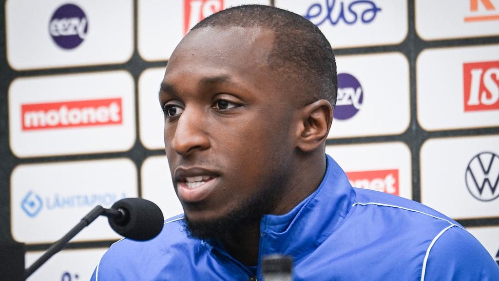 Glen Kamaran Rangers-tulevaisuus on vaakalaudalla.