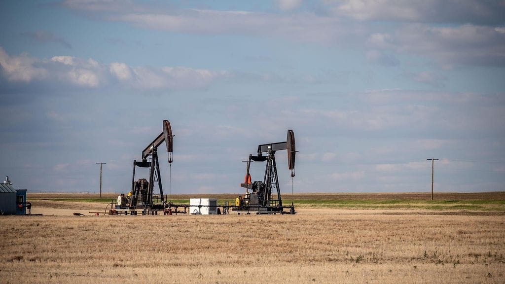 Öljypumppuja Kanadan Albertassa.