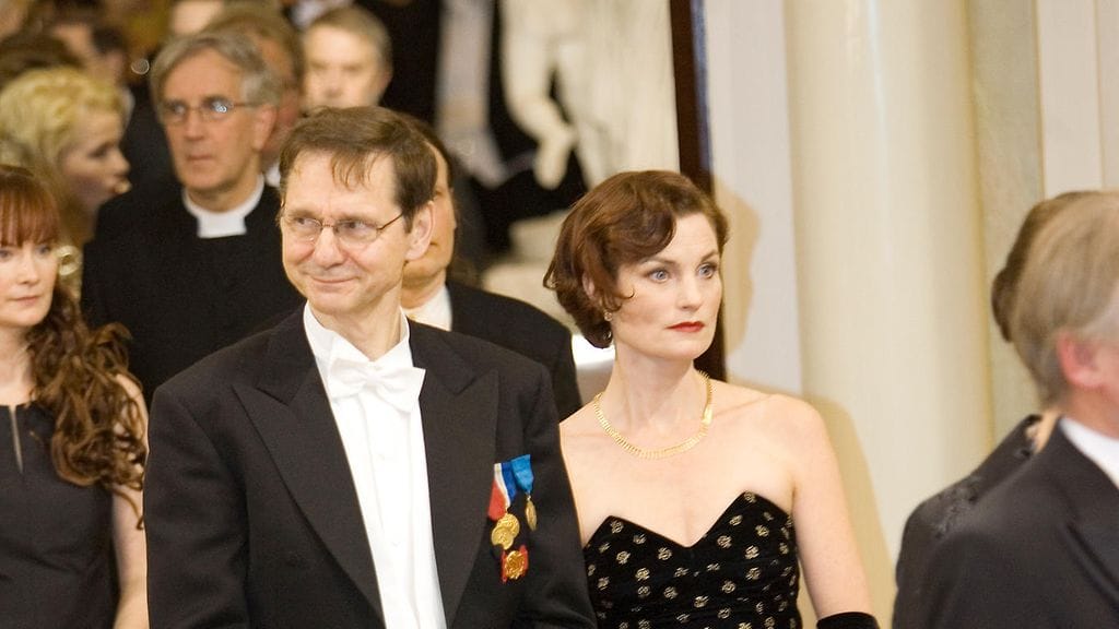 Jonna Järnefelt ja Asko Sarkola Linnan juhlissa.