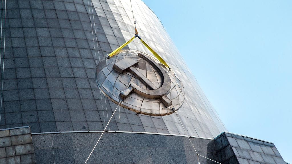 AOP Kiova Äitimaa patsas 3