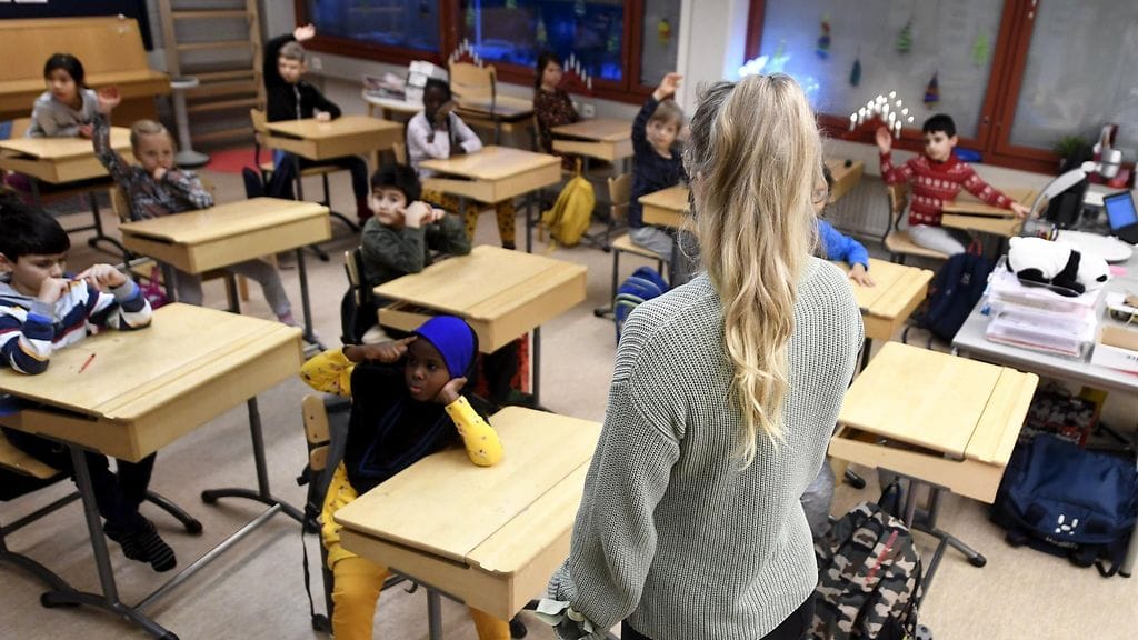 Antirasistisen kasvatuksen osaamisen vahvistaminen koskee tutkijan mukaan kaikkia koulutusasteita, koko koulutusjärjestelmää. Kuvituskuva.