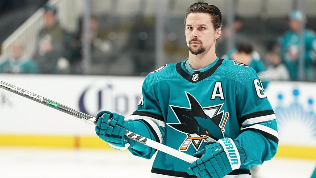 Erik Karlsson vaihtaa San Jose Sharksista Pittsburgh Penguinsin riveihin.