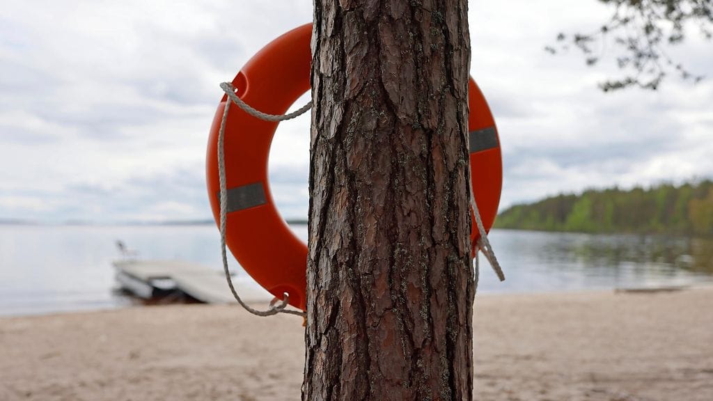 Tampereen Kaukajärven uimarannalla hukkui maanantaina illalla aikuinen ihminen.