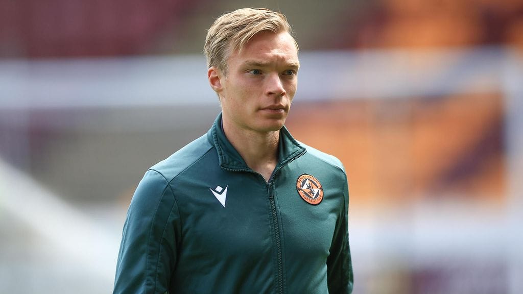 Ilmari Niskanen siirtyy Englannin kolmanneksi korkeimmalle sarjatasolle.