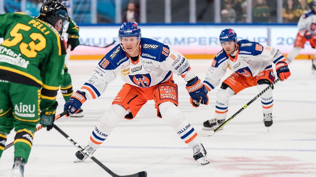 Tappara prässäsi Ilvestä täydet 60 minuuttia ja väsähti kolmannessa erässä. Näinkö Rikard Grönborg aikoo lähteä Liigaan? ihmettelee Petteri Sihvonen.