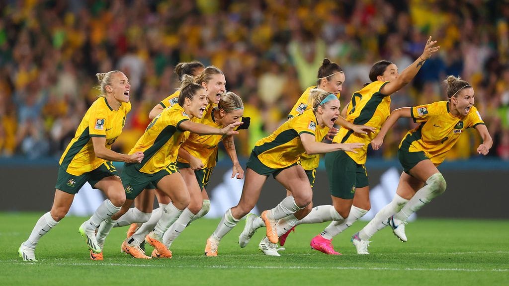 MM-kisojen järjestäjämaa Australia eteni välieriin.