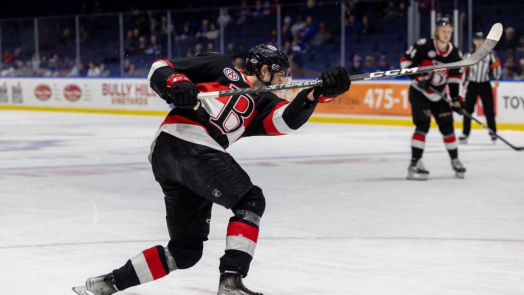 Viktor Lodin pelasi viime kaudella AHL:ssä.