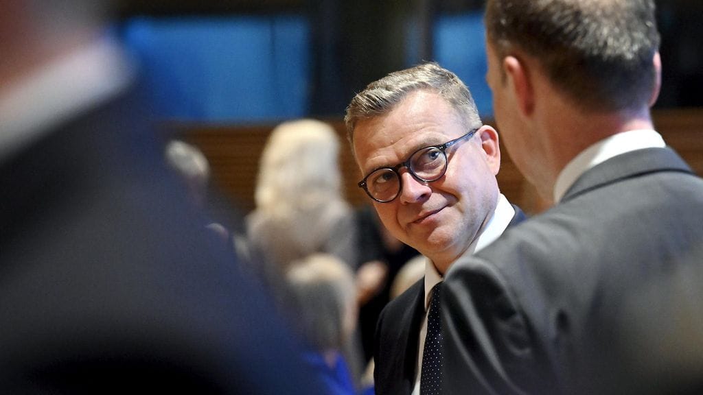 Petteri Orpon mukaan Kela-korvausjärjestelmään on nyt haettava ratkaisu, jotta rahaa käytettäisiin järkevästi.