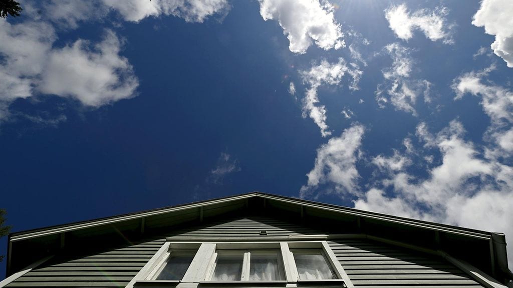 Omakotitalo Helsingissä. Kuvituskuva.