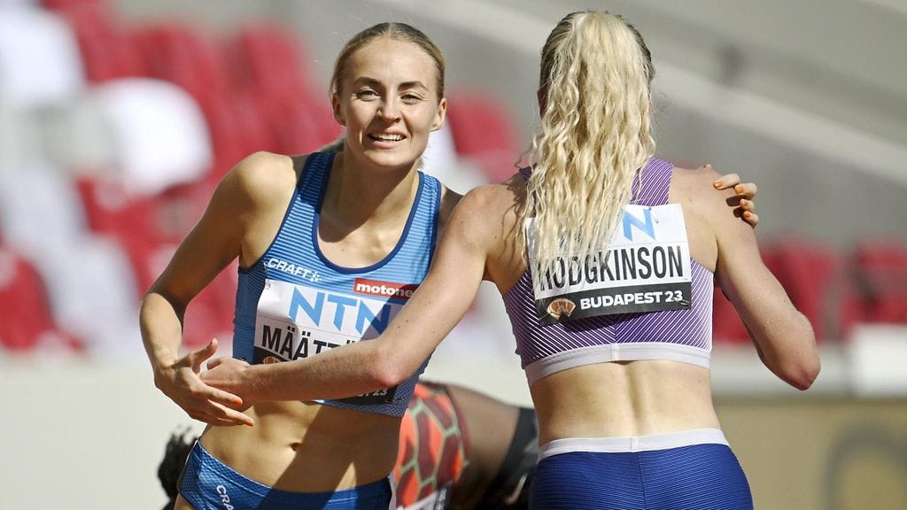 Eveliina Määttänen nosti kyynärpäät ja rynni jatkoon 800 metrin alkueristä.