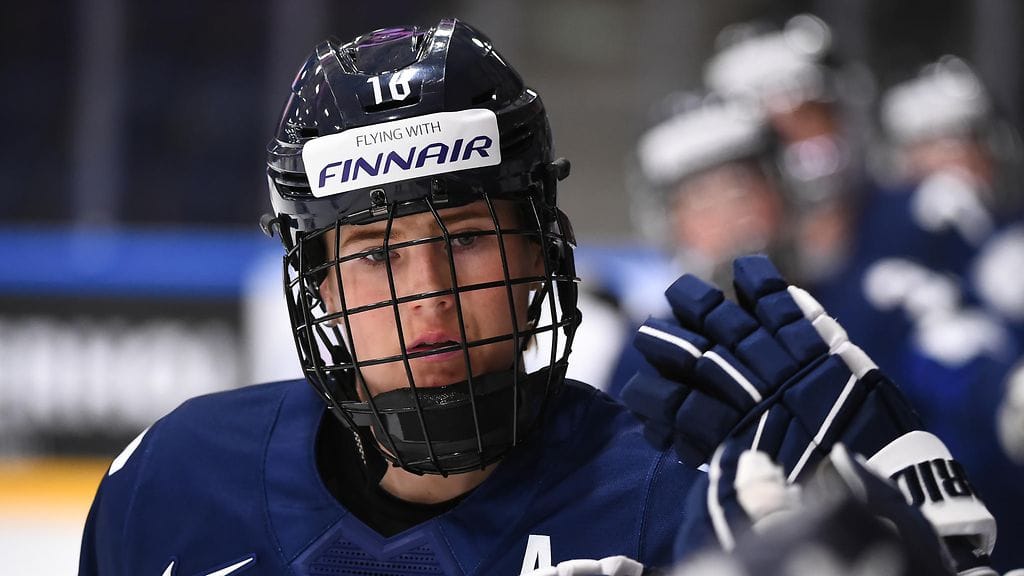 Petra Nieminen iski Naisleijonien avausmaalin Ruotsia vastaan.