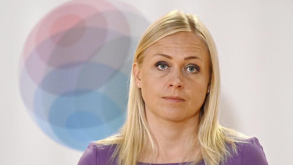 Ulkoministeri Elina Valtonen (kok.)