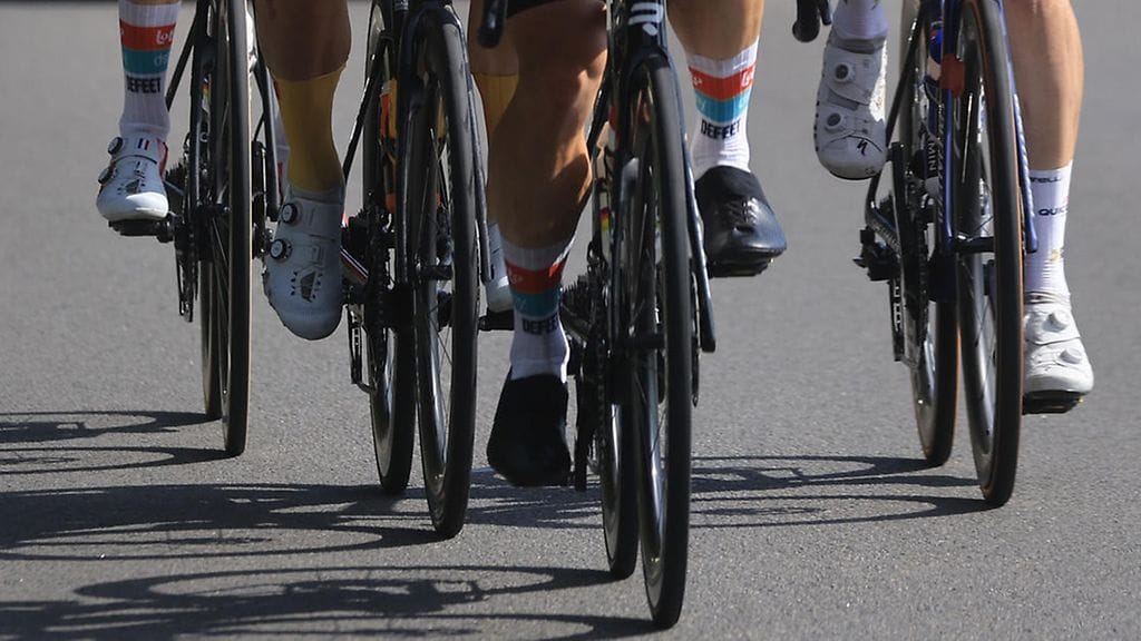 Lotto-Dstny-tallissa ajanut Tijl De Decker kuoli kolarissa saamiinsa vammoihin. Kuvituskuva.