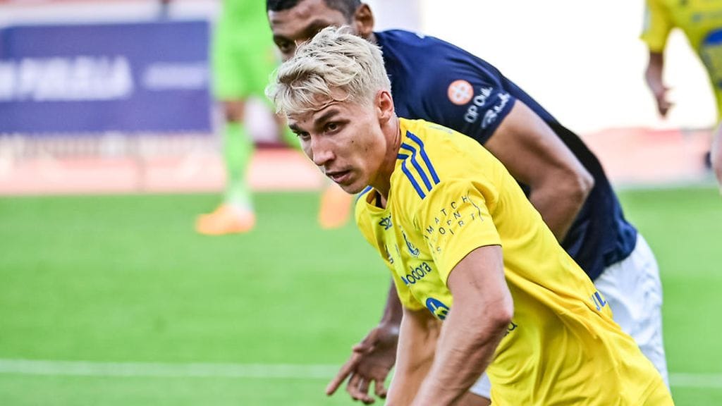 Huippuvireinen Tuomas Ollila maalasi sunnuntaina kahdesti AC Oulua vastaan.