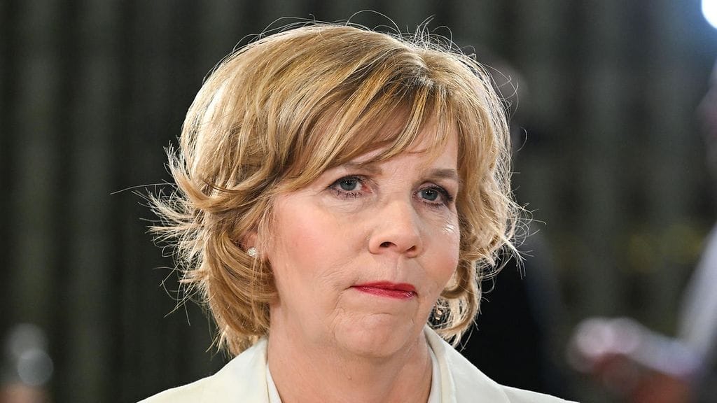 RKP:n Anna-Maja Henrikssonin mukaan hallituksen tiedonanto rasismista on yhä kesken, osin keskeisiltä kohdiltaan.