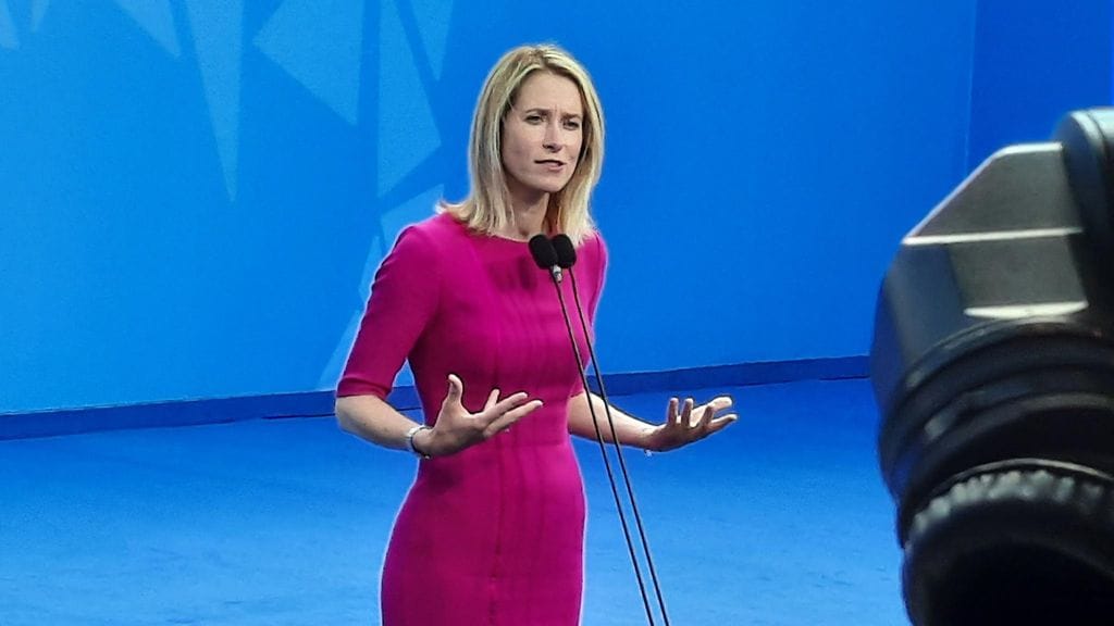 Kallas sanoi eilen haastatteluissa olevansa valmis vastaamaan kaikkiin kysymyksiin, jos oppositio esittää hänelle epäluottamuslausetta.