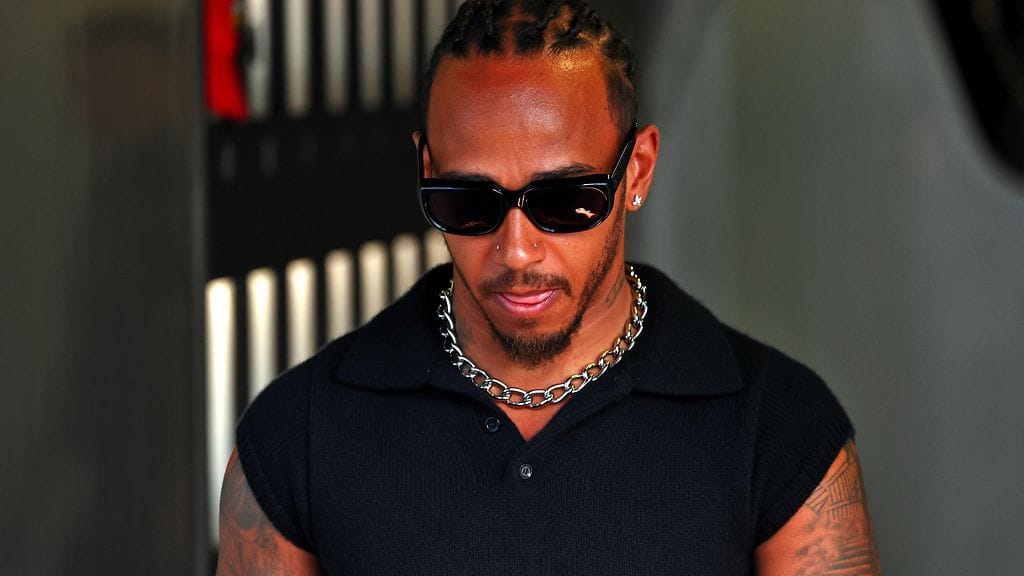 Seitsenkertainen maailmanmestari Lewis Hamilton jatkaa uraansa Mercedeksellä.