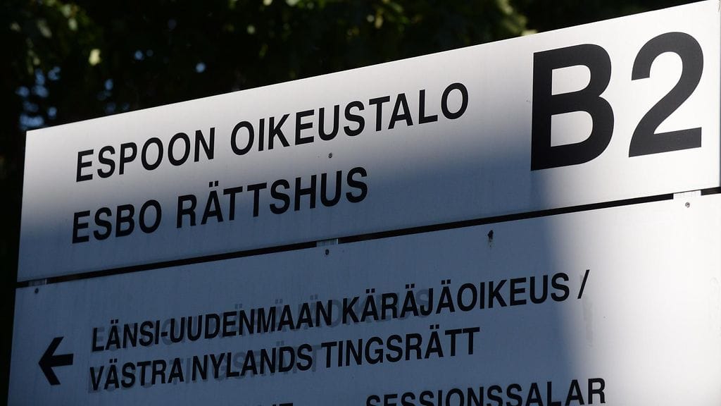 Länsi-Uudenmaan käräjäoikeus tuomitsi kaksi yhtiötä ja niiden kolme vastuuhenkilöä ympäristörikoksista, joissa oli kyse muuntajaöljyn käsittelystä, jätteen kuljettamisesta Suomesta Viroon ja laivaöljyn tuonnista Virosta Suomeen.