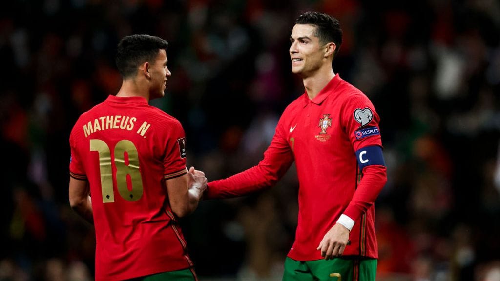 Matheus Nunes (vas.) on noussut viime vuosina myös Portugalin maajoukkueeseen.